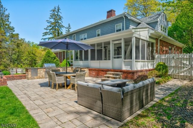 57 Mohawk Rd, Millburn Twp., NJ 07078