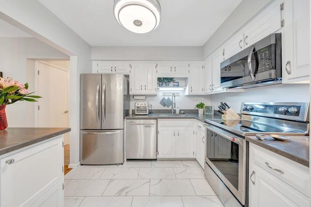 3400 Kim Ct Apt A16, Roanoke, VA 24018