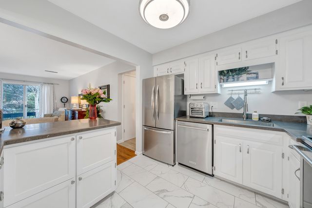 3400 Kim Ct Apt A16, Roanoke, VA 24018