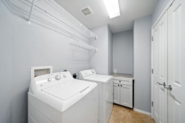 13600 Breton Ridge Street 7B, Houston, TX 77070