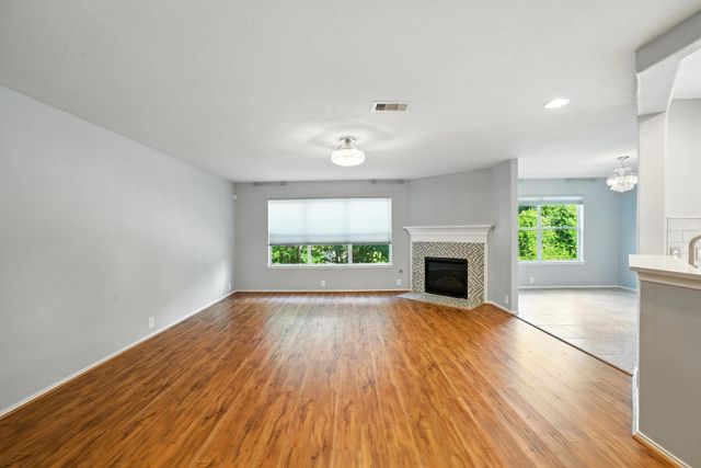 13600 Breton Ridge Street 7B, Houston, TX 77070