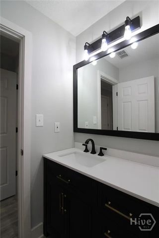 2505 W Broad Street 212, Athens, GA 30606