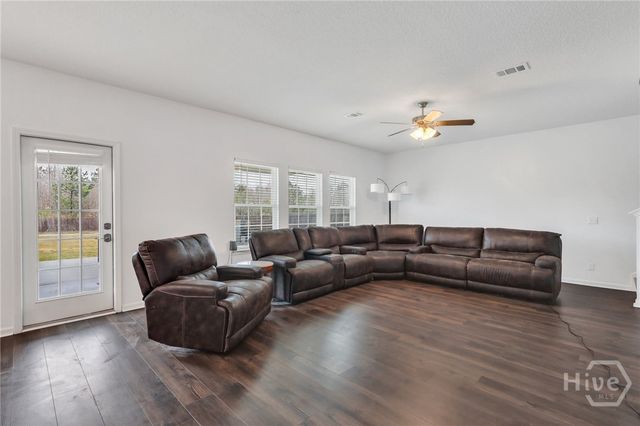 206 Summerhill Drive NE, Ludowici, GA 31316