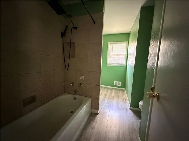 5220 Sterling Avenue, Raytown, MO 64133