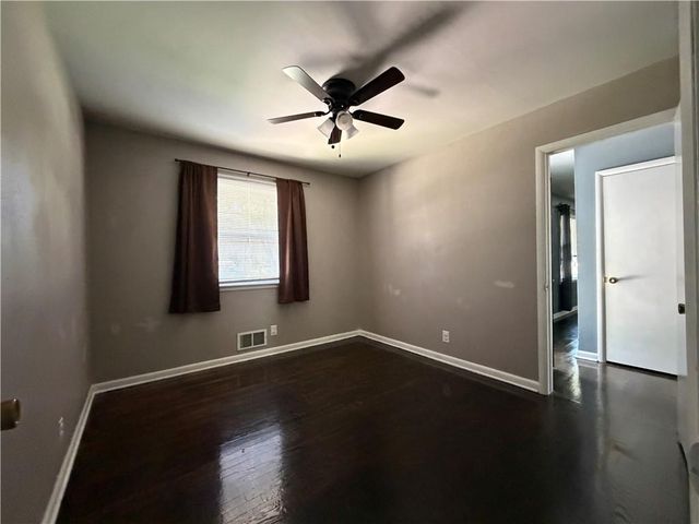 5220 Sterling Avenue, Raytown, MO 64133