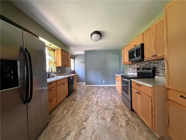 5220 Sterling Avenue, Raytown, MO 64133