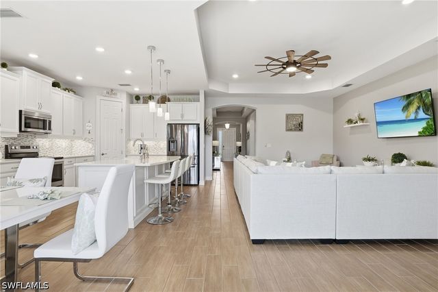28009 Longboat Key RUN, Bonita Springs, FL 34135