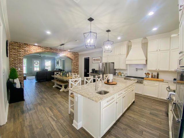 303 North Main Project Road, Schriever, LA 70395