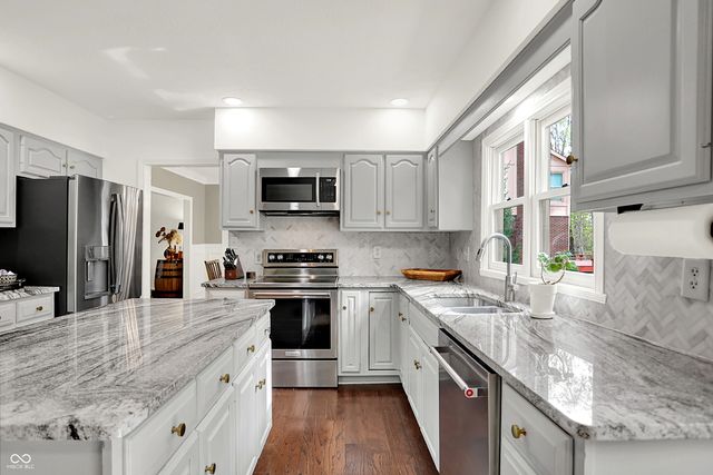 5187 Clear Lake Court, Carmel, IN 46033