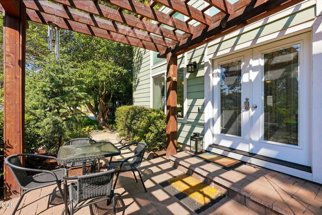 1354 NW Baltimore Avenue, Bend, OR 97703