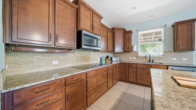 104 Claremont Ct, Elkton, FL 32033