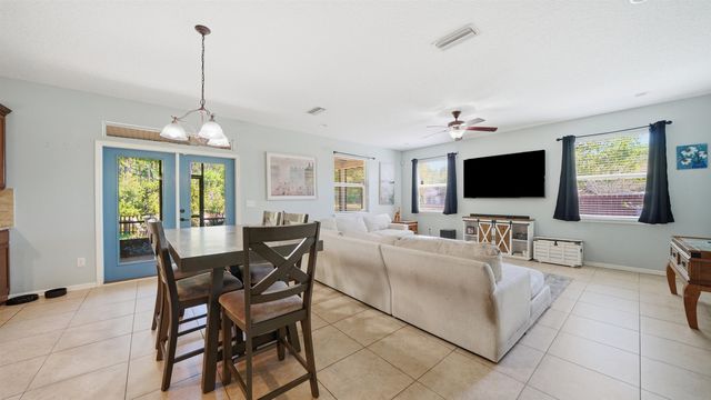 104 Claremont Ct, Elkton, FL 32033