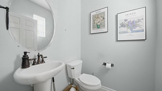 104 Claremont Ct, Elkton, FL 32033