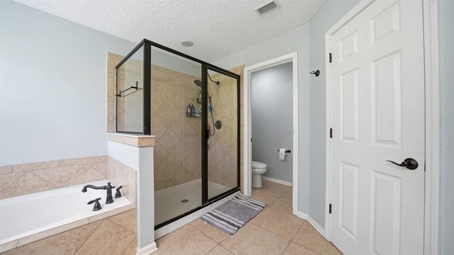 104 Claremont Ct, Elkton, FL 32033