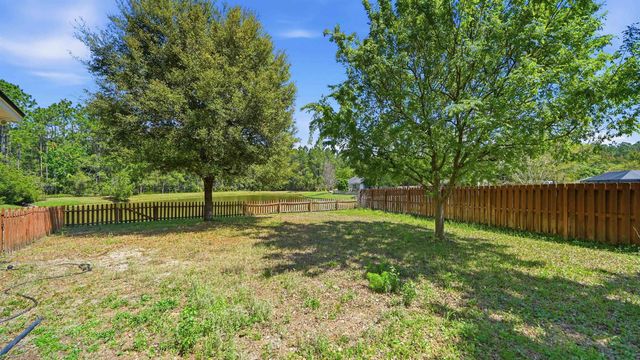 104 Claremont Ct, Elkton, FL 32033