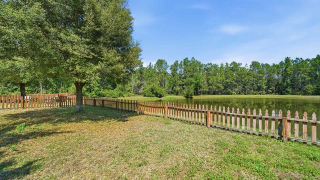 104 Claremont Ct, Elkton, FL 32033