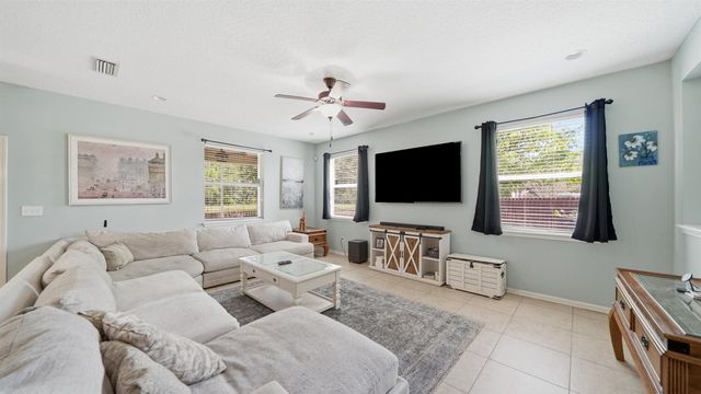 104 Claremont Ct, Elkton, FL 32033