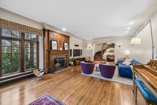 610 N Oak Park Avenue, Oak Park, IL 60302