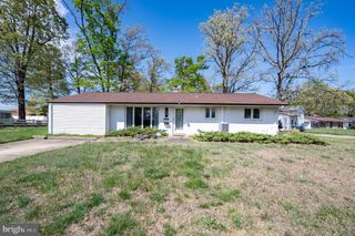 6820 CONSTANCE DR, Springfield, VA 22150