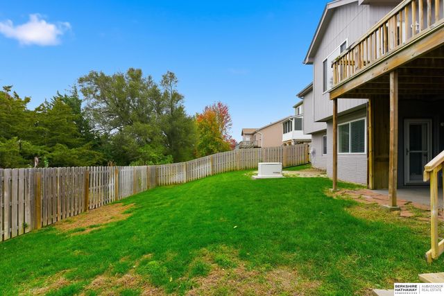 6137 N 146th Street, Omaha, NE 68116