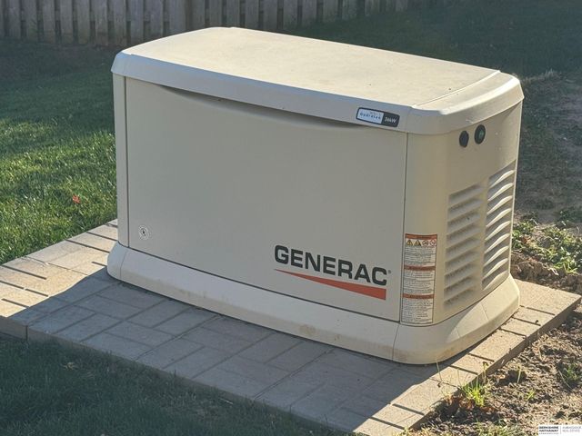 6137 N 146th Street, Omaha, NE 68116