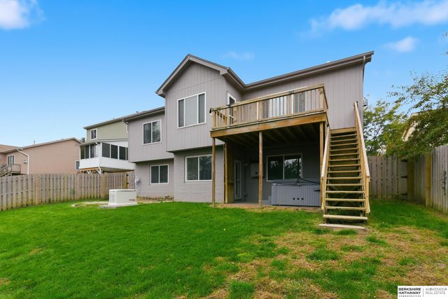 6137 N 146th Street, Omaha, NE 68116