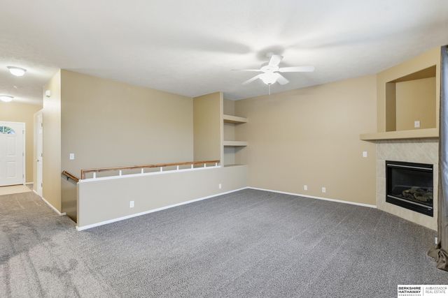 6137 N 146th Street, Omaha, NE 68116