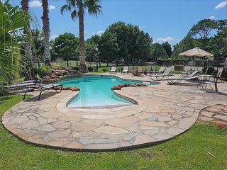 16020 Fountainview Drive 1, Montgomery, TX 77356