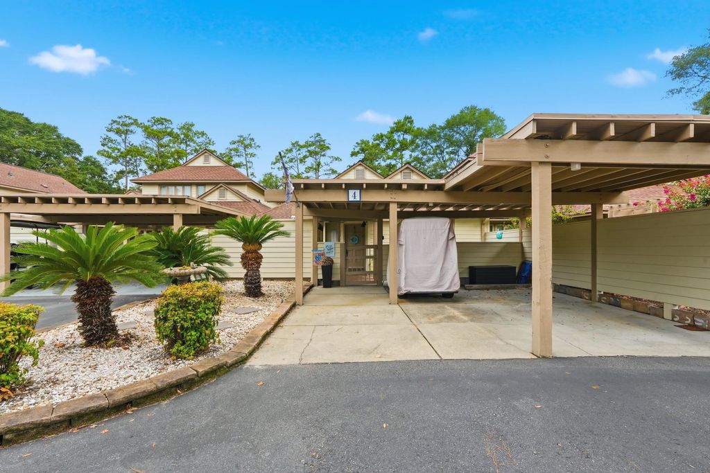 490 Ocean Creek Dr. GH 4, Myrtle Beach, SC 29572 — exterior