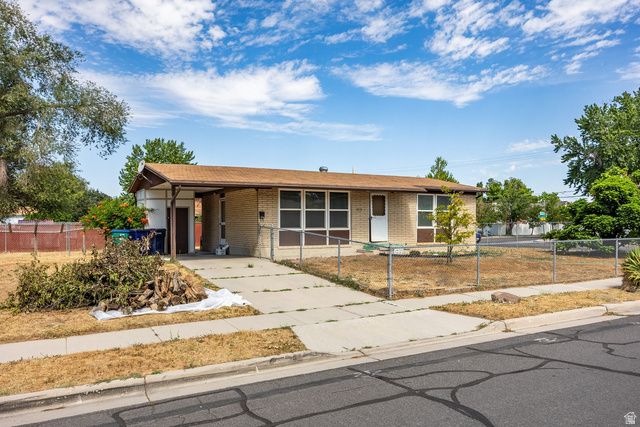 9810 S DARIN DR, Sandy, UT 84070