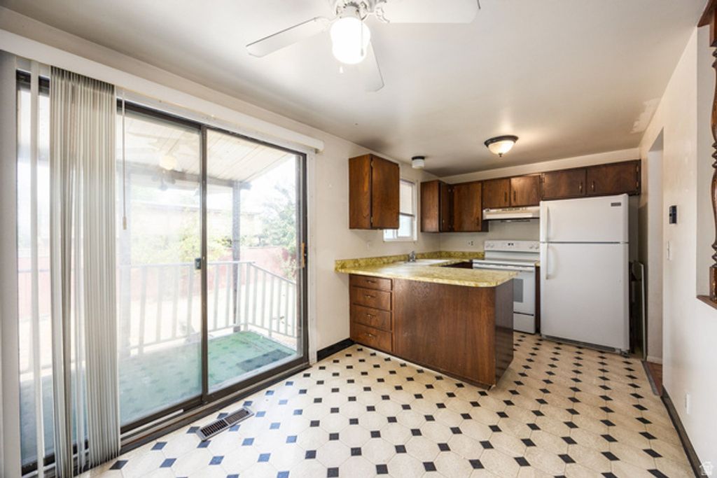 9810 S DARIN DR, Sandy, UT 84070 — photo 5