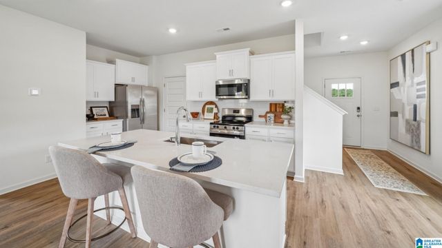 321 CREEK BEND LANE, Alabaster, AL 35007