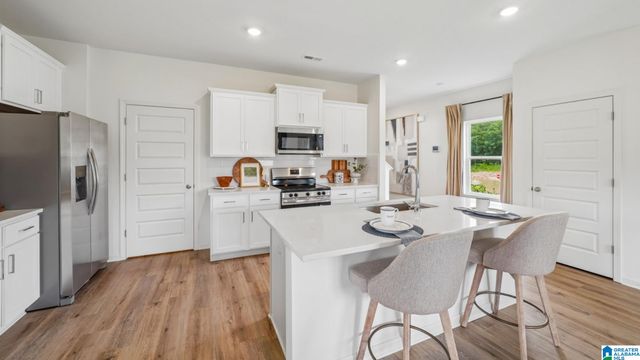 321 CREEK BEND LANE, Alabaster, AL 35007