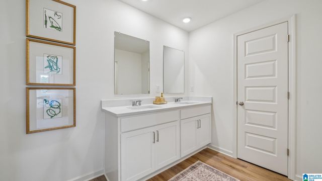 321 CREEK BEND LANE, Alabaster, AL 35007