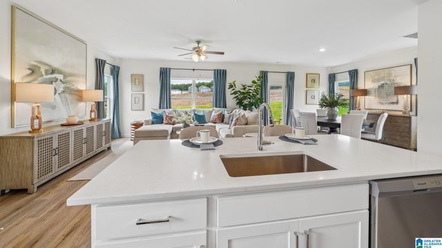 321 CREEK BEND LANE, Alabaster, AL 35007