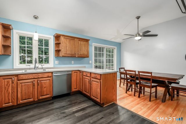 41 Candlewood Vista, New Milford, CT 06776