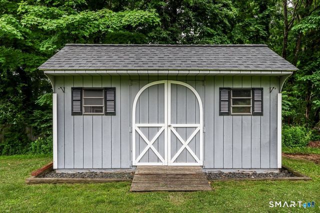 41 Candlewood Vista, New Milford, CT 06776