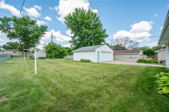 1107 4th Street SW, Altoona, IA 50009