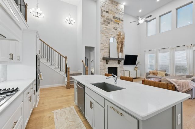 618 Race Drive, Heath, TX 75126