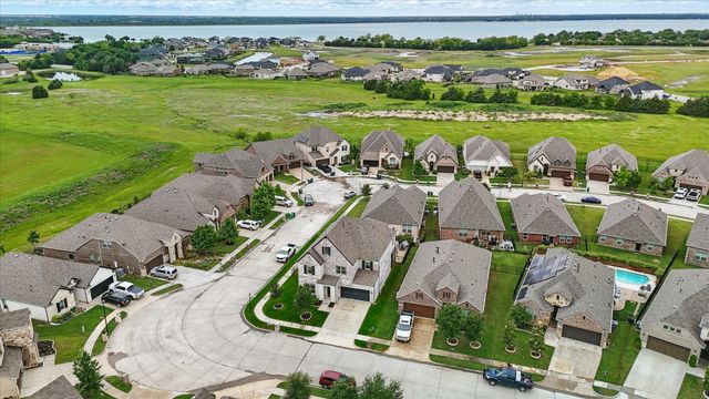 618 Race Drive, Heath, TX 75126