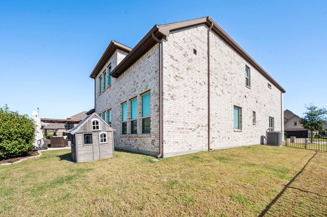 618 Race Drive, Heath, TX 75126