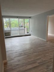 29 Concord Ave 212, Cambridge, MA 02138
