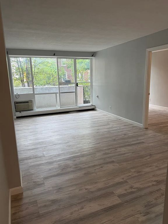 29 Concord Ave 212, Cambridge, MA 02138
