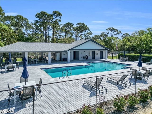 10438 Lakeport CT, Lehigh Acres, FL 33936