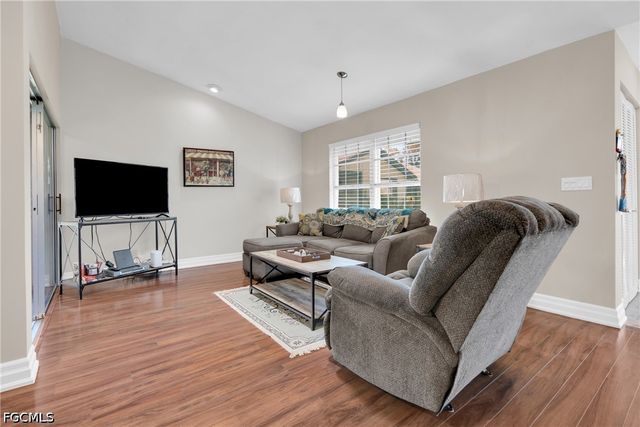 10438 Lakeport CT, Lehigh Acres, FL 33936