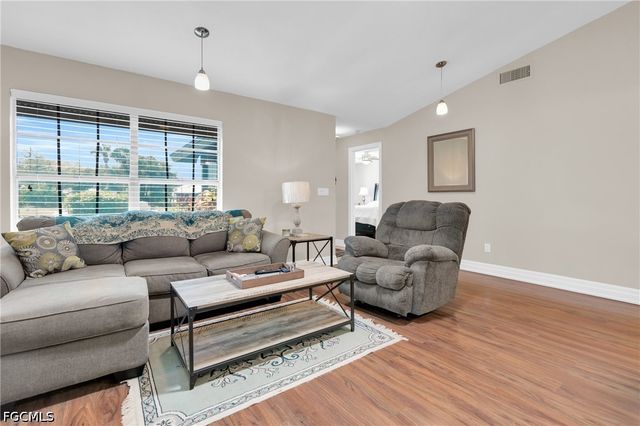 10438 Lakeport CT, Lehigh Acres, FL 33936