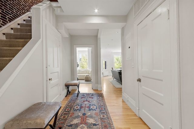 178 Commonwealth Ave PH, Boston, MA 02116