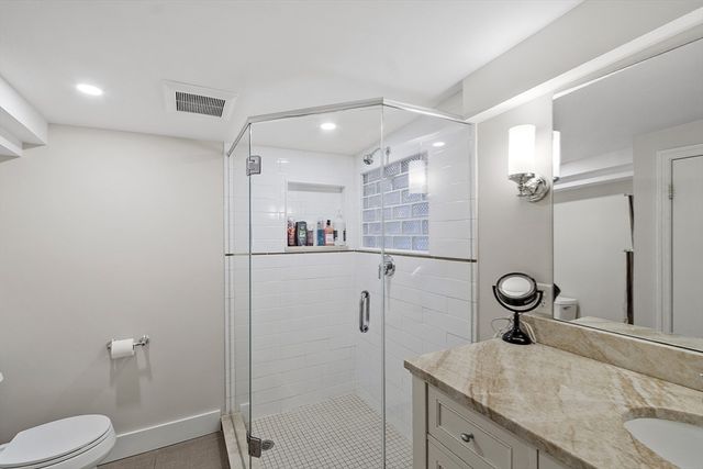 178 Commonwealth Ave PH, Boston, MA 02116