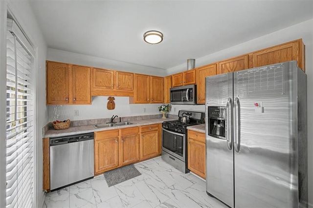 190 Whetstone Way, Villa Rica, GA 30180