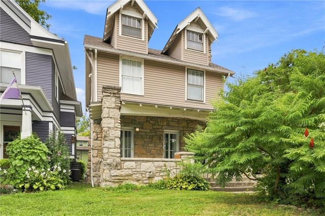 4200 MERCIER Street, Kansas City, MO 64111